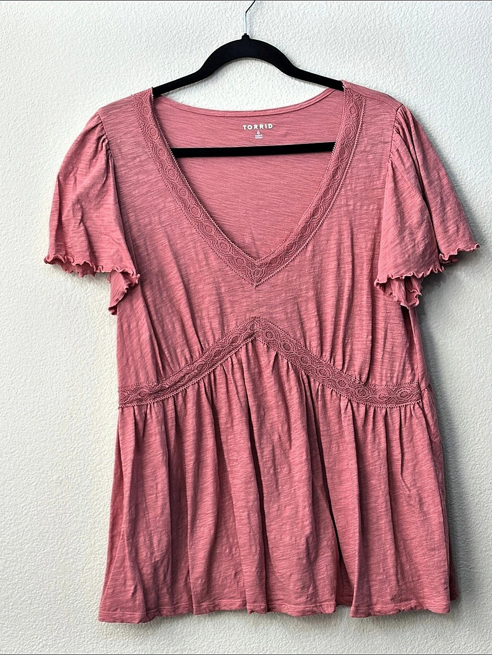 Torrid Pink V-Neck top Size 0